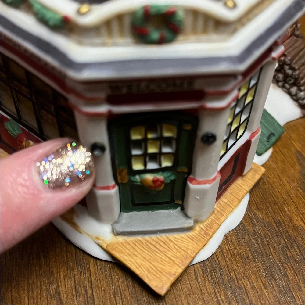 Department 56 Christmas Bakery Holiday Village House - Picture 3 of 10